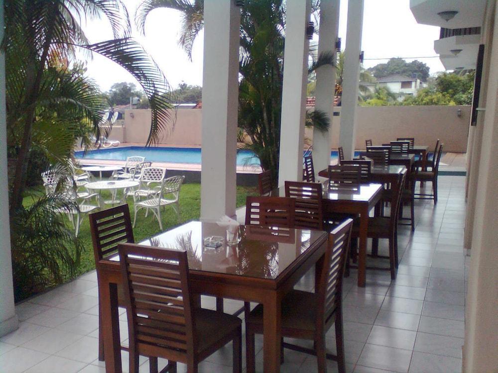 Grand 7 Hotel Thalawathugoda Talawatugoda Exterior photo