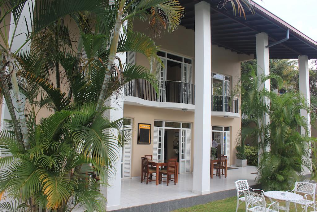 Grand 7 Hotel Thalawathugoda Talawatugoda Exterior photo