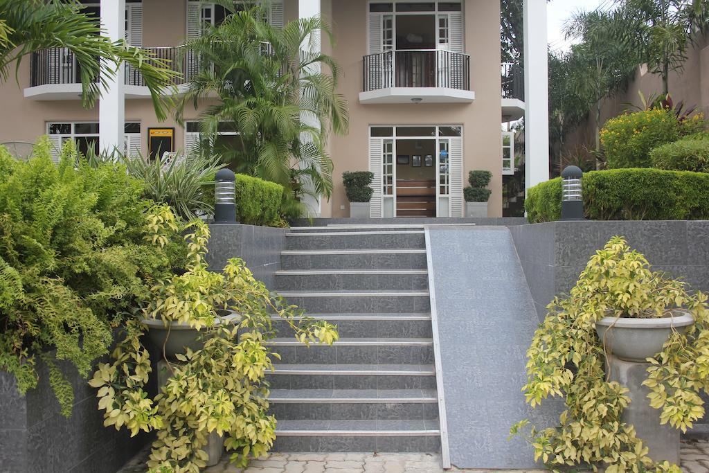 Grand 7 Hotel Thalawathugoda Talawatugoda Exterior photo