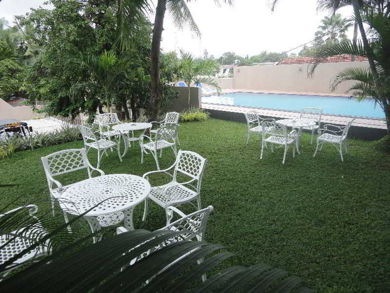 Grand 7 Hotel Thalawathugoda Talawatugoda Exterior photo